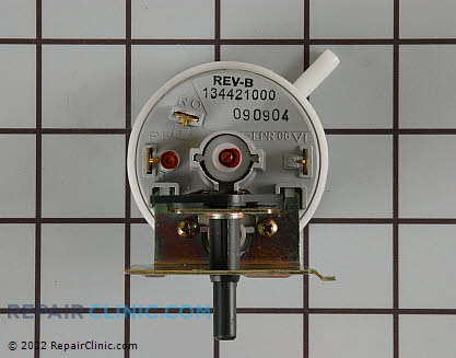 Pressure Switch 134421000 Alternate Product View