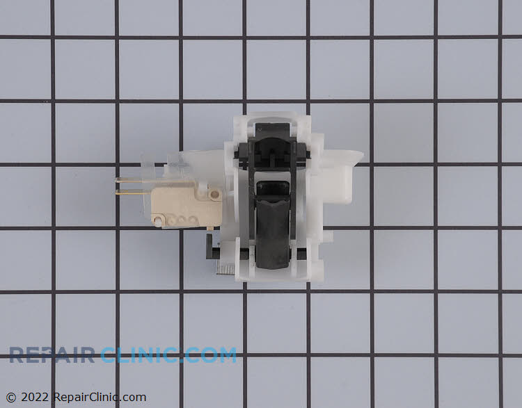 Door latch assembly with shield