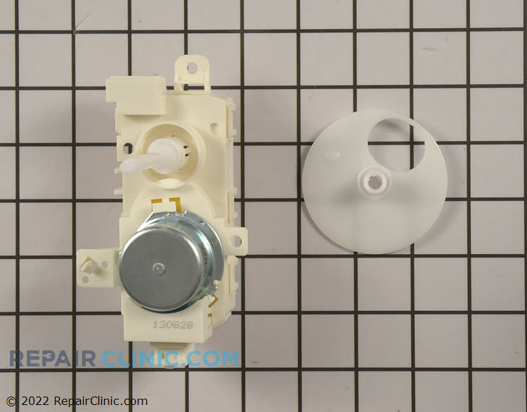 Pump diverter motor. Seal for diverter motor shaft only available with the pump sump housing.