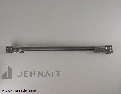Grille & Kickplate 61004067 Alternate Product View