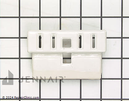Receptacle Y715120 Alternate Product View