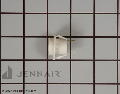 Light Socket 10131702 Alternate Product View