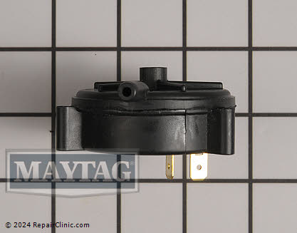 Pressure Switch 632493R Alternate Product View