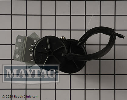 Pressure Switch 632546R Alternate Product View
