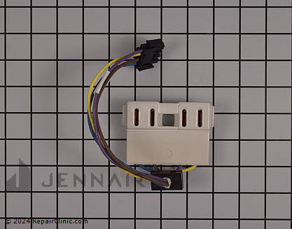 Receptacle 7408P081-60 Alternate Product View