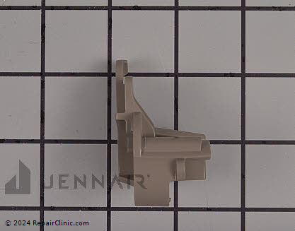 Retainer 8579246 Alternate Product View