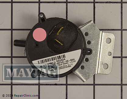 Pressure Switch 632424R Alternate Product View