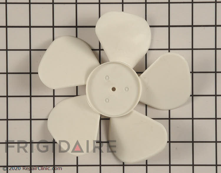 5304452358 Fan Blade