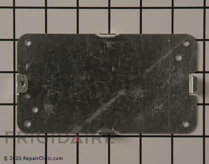 Cover 5304459232 Alternate Product View