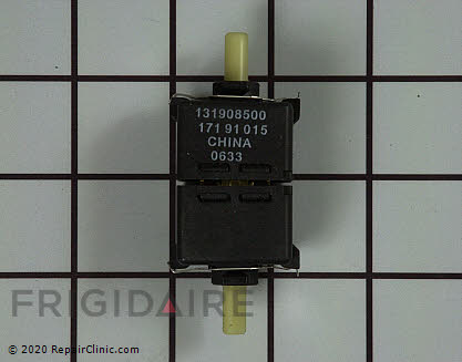 Switch 131908500 Alternate Product View