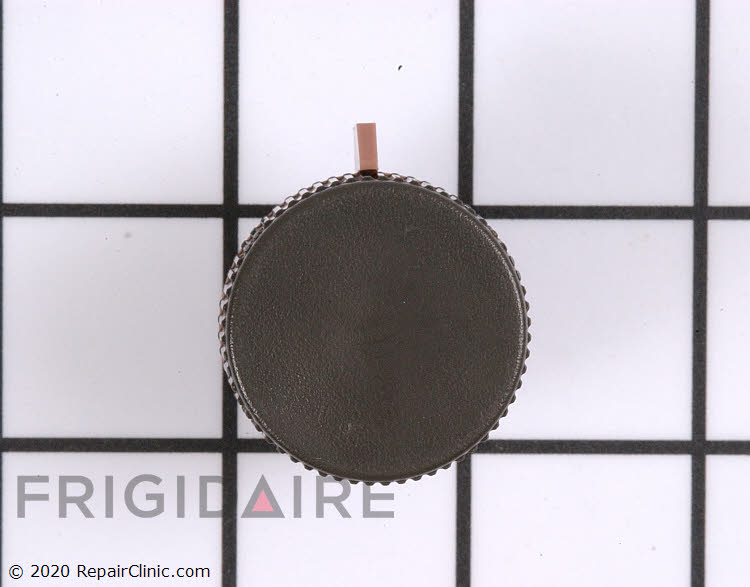 3202136 Knob