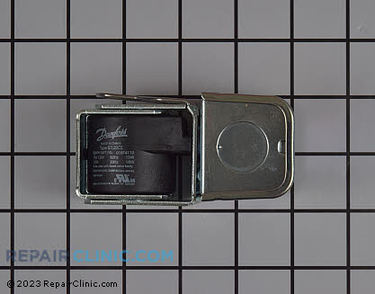 Reversing Valve Solenoid EF680024 Alternate Product View