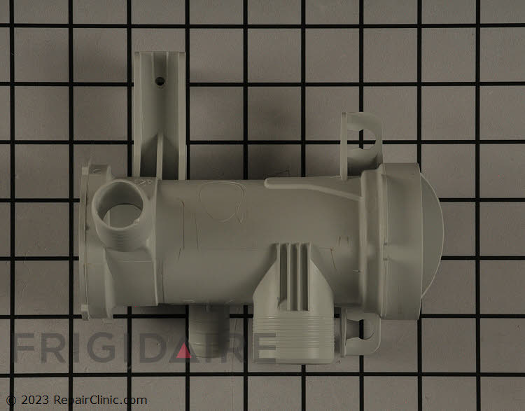 132765115 Pump Housing