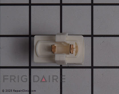 Light Socket 5304530650 Alternate Product View